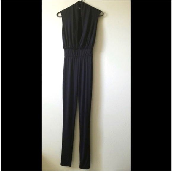 DEEP V NECK PLUNGE FITTED CATSUIT - Picture 12 of 15